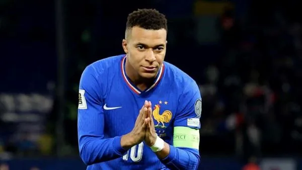 姆巴佩2023年正式接下法國隊長袖標