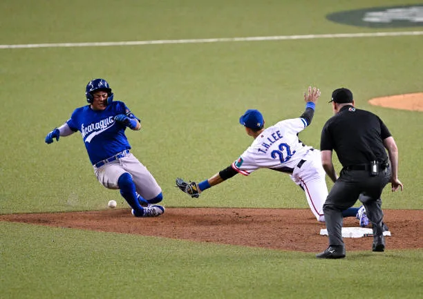 尼加拉瓜上二壘