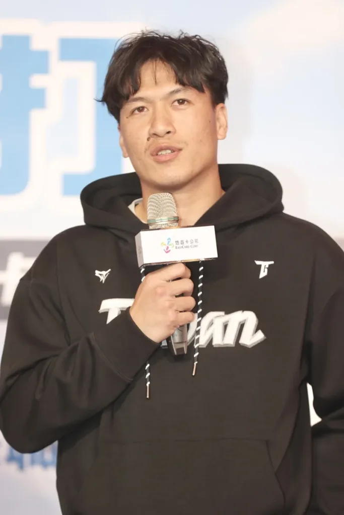 林立與女粉私訊對話還原事實，250萬封口費未果，警方已介入調查！