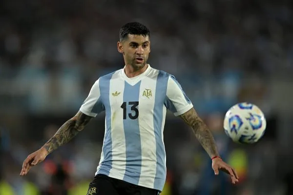 羅梅羅是既兇猛又穩定的中衛